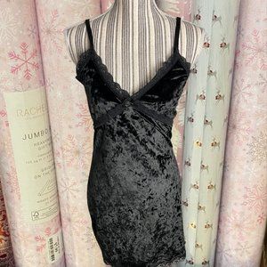 NWOT HM 90s Crushed Velvet Lace Trim Bow Dress Goth Wednesday Addams Size Small
